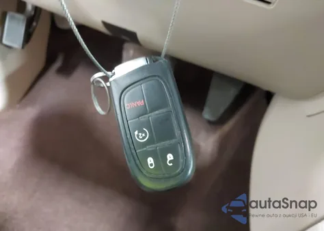 2017 Ram 2500 Laramie 4X4 6'4 Box из США, поврежденный, VIN 3C6UR5FL7HG776565